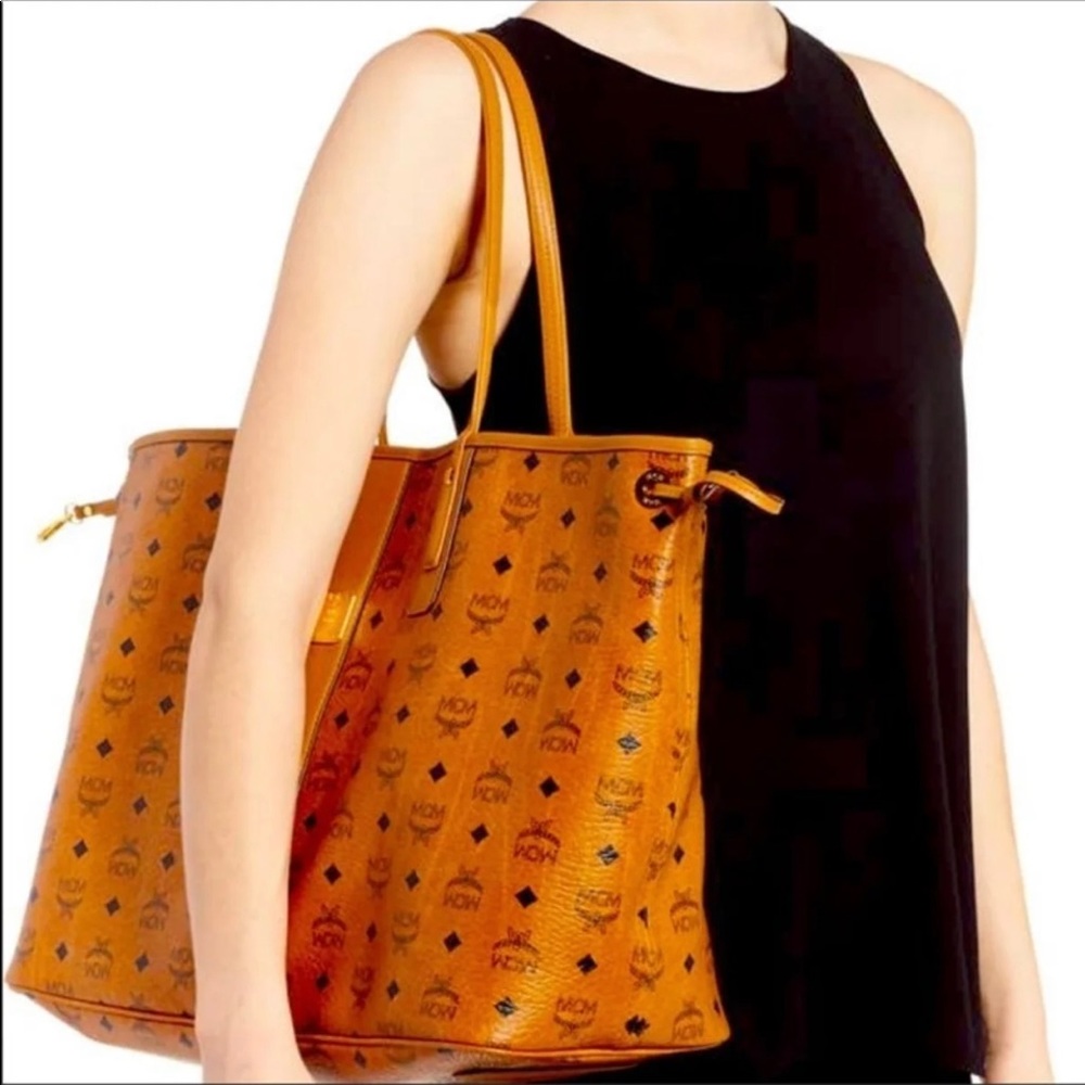 Authentic MCM Large Reversible Liz Tote